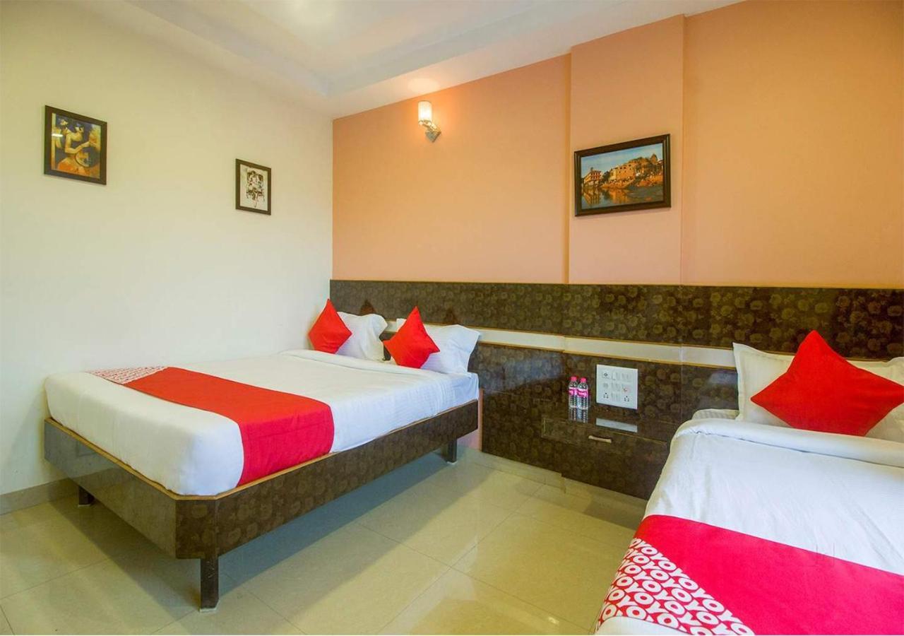 Hotel Wayfare Shirdi Eksteriør billede