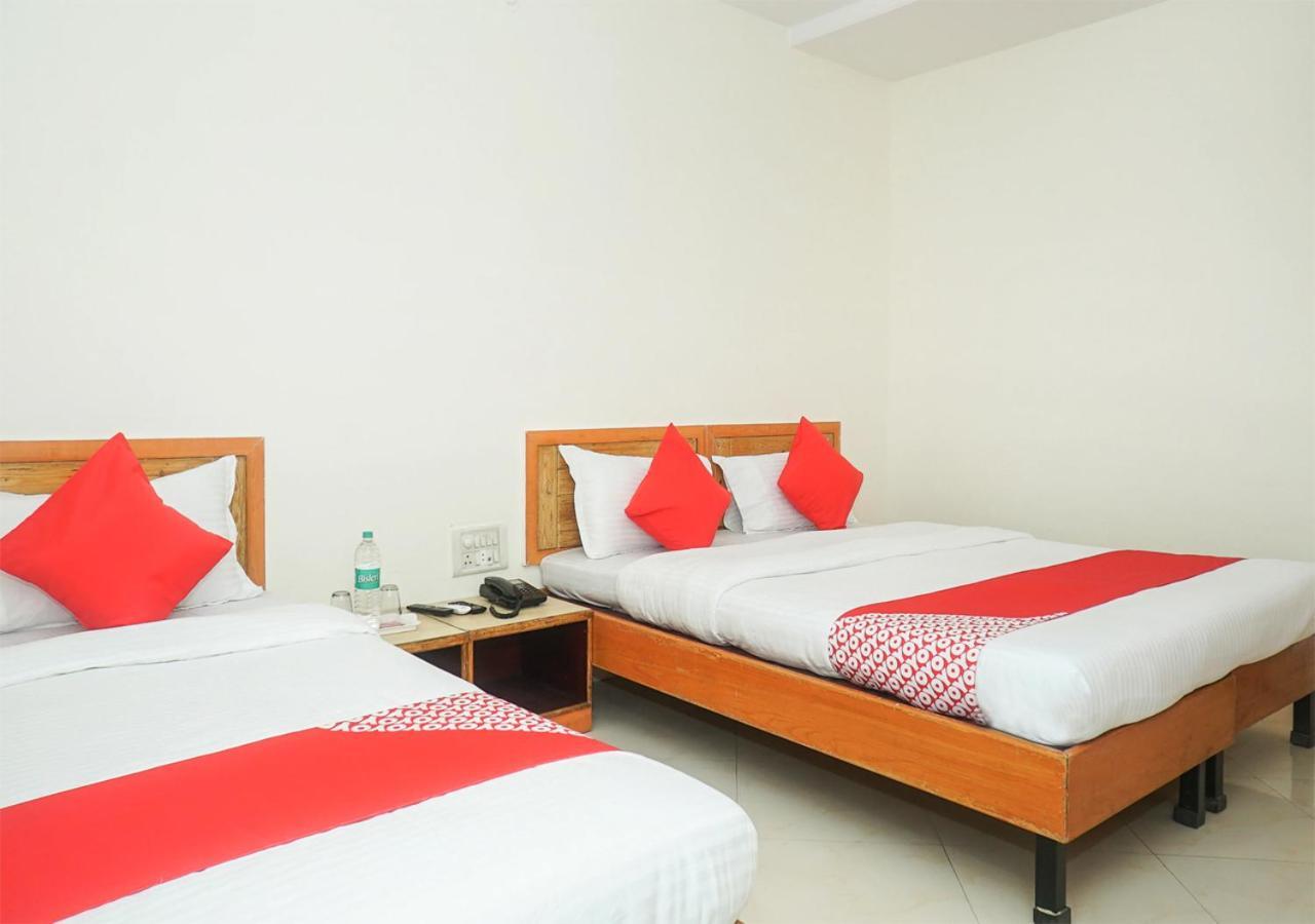 Hotel Wayfare Shirdi Eksteriør billede