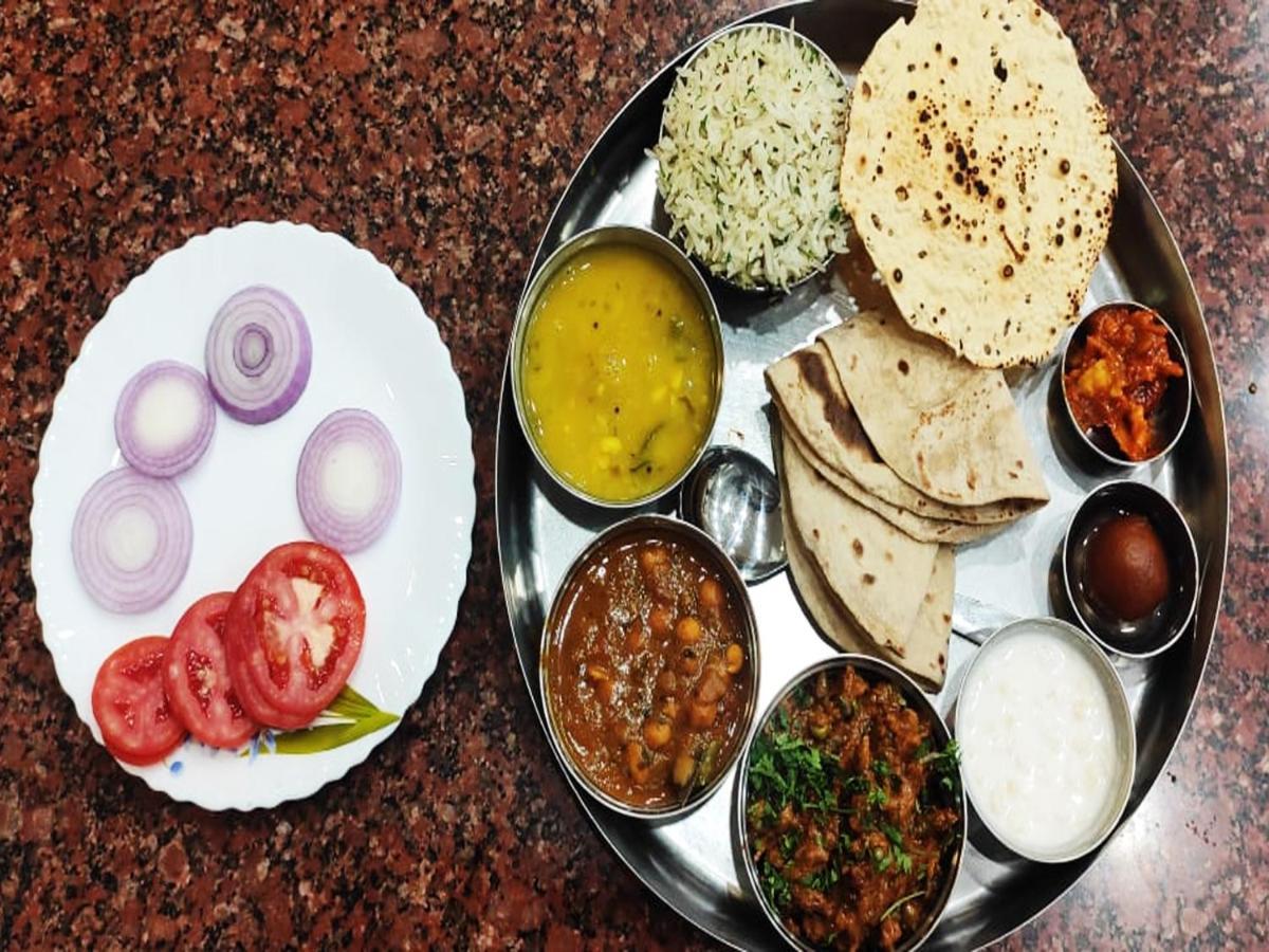 Hotel Wayfare Shirdi Eksteriør billede
