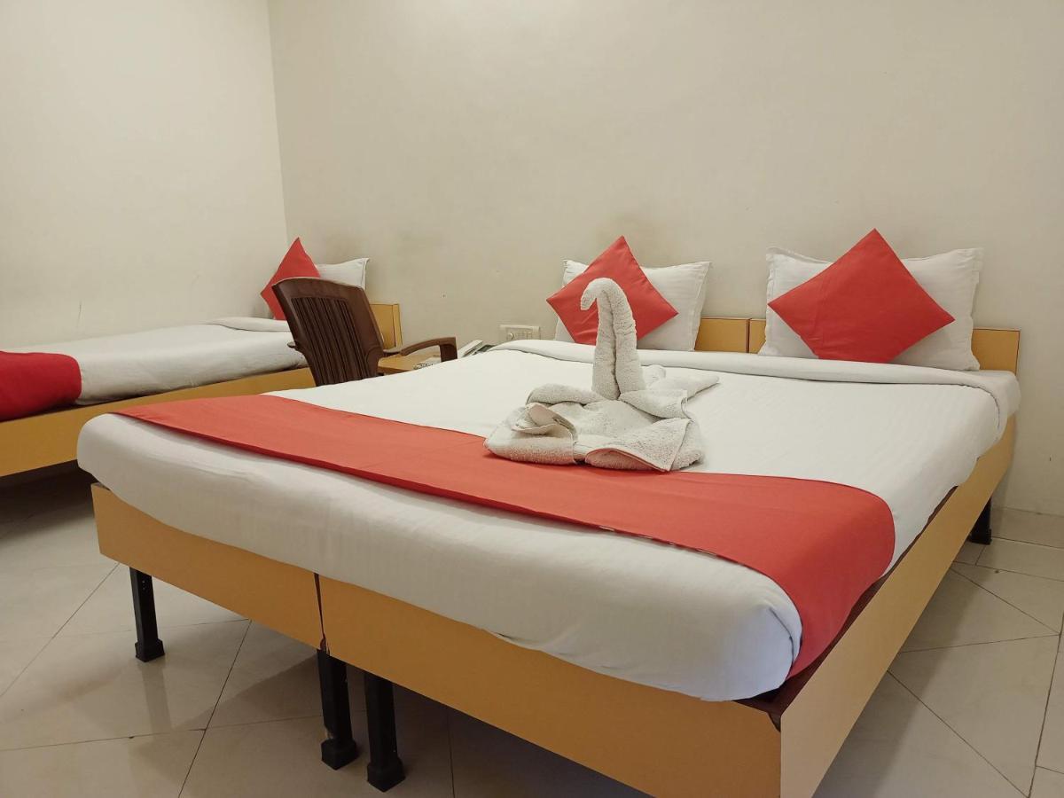 Hotel Wayfare Shirdi Eksteriør billede