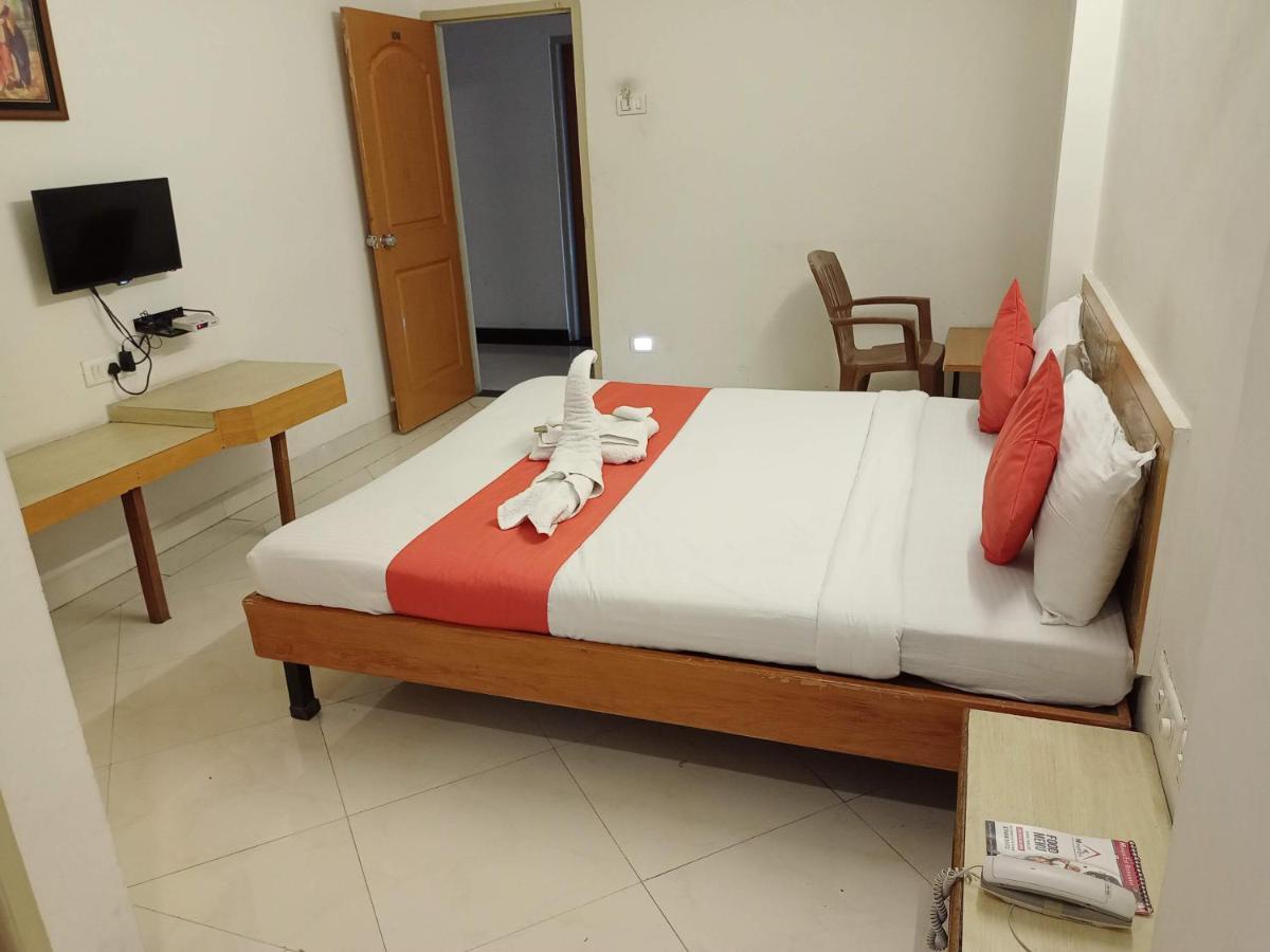 Hotel Wayfare Shirdi Eksteriør billede